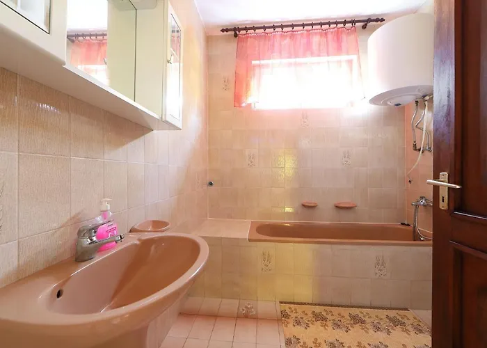 Nyaraló Akazie By Interhome Balatonmáriafürdő